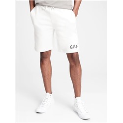 9" Gap Logo Shorts in Fleece