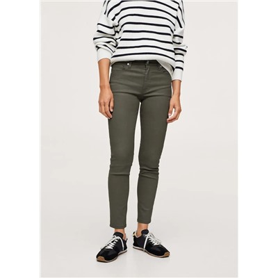 Vaqueros skinny crop isa encerado -  Mujer | MANGO OUTLET España