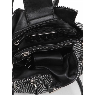 sce12401595 black white