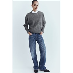 PLAIN SOFT KNIT SWEATER