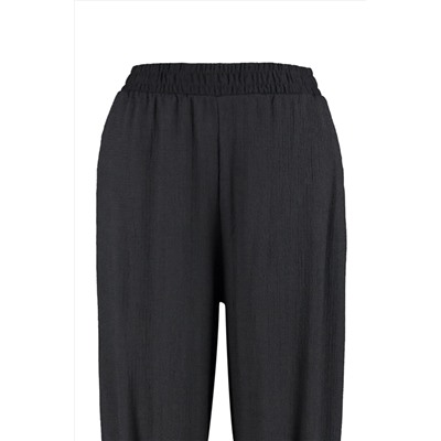 Siyah Havuç Fit Beli Lastikli Örme Büyük Beden Pantolon TBBSS23AR00002