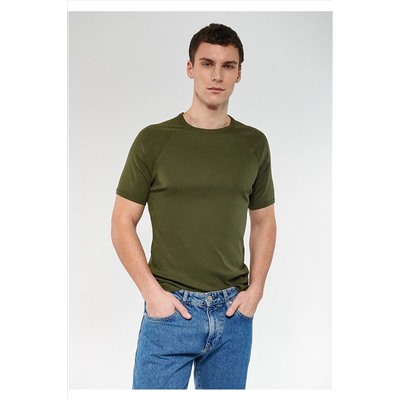 Mavi Bisiklet Yaka Haki Basic Tişört Fitted / Vücuda Oturan Kesim 0660525752
