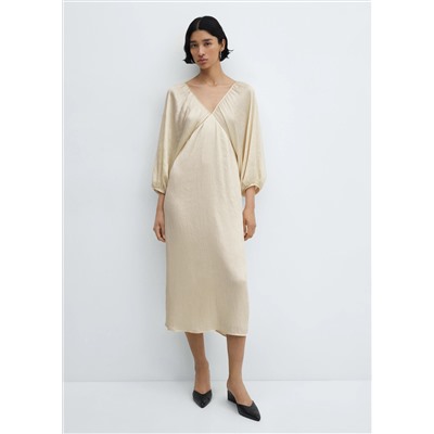 Vestido satinado escote pico