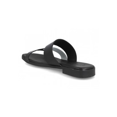 10608 - BDA
                SANDALIAS PLANAS