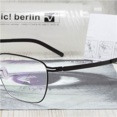 IB00012 - Оправа ic!Berlin Khamseen black + футляр
