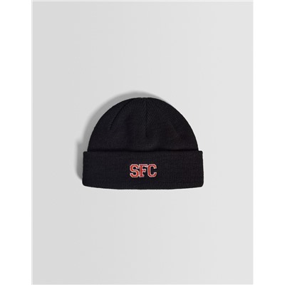 Short varsity beanie