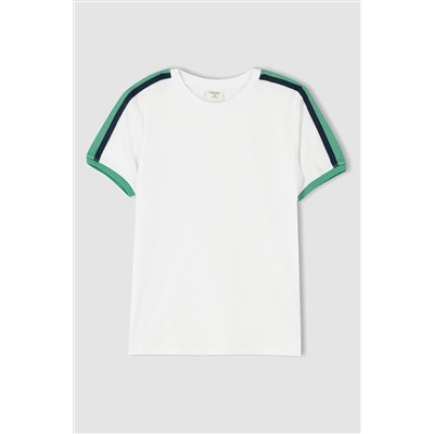 Defacto Erkek Çocuk Regular Fit Bisiklet Yaka Kısa Kollu Tişört Y6189A622SM