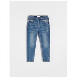 Karottenjeans im Distressed-Look