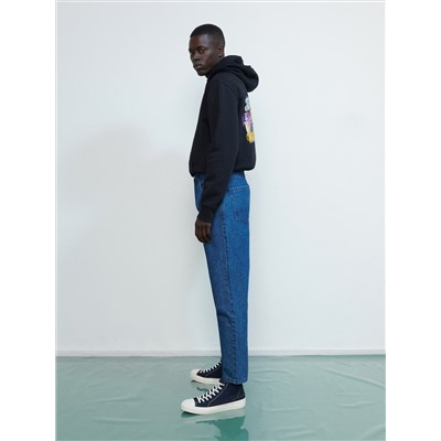 Jeans im Carrot-Fit mit tieferem Schritt