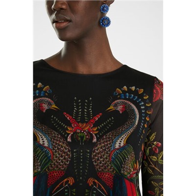 Camiseta avolantada pavos reales