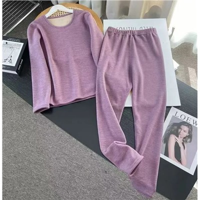 Комплект теплого термобелья для мужчин и женщин (топ + брюки) — мягкий, удобный, на флисовой подкладке.