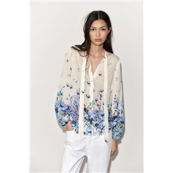 PRINTED BLOUSE WITH TIED DETAIL