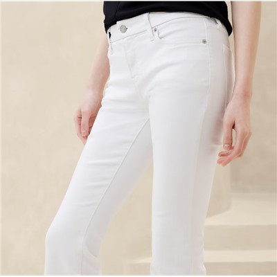 LOW-RISE BOOTCUT JEAN