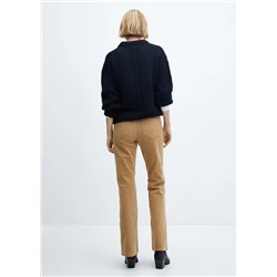 Pantalón flare tiro medio pana