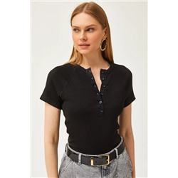 Olalook Kadın Siyah Düğmeli Reglan Kısa Kol Bluz BLZ-19002590