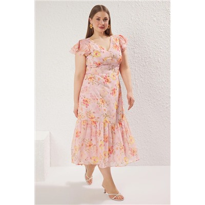 Pembe Çiçekli Midi Şifon Dokuma Büyük Beden Elbise TBBSS25AH00132