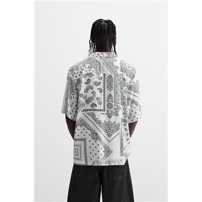 CAMISA ESTAMPADO GEOMÉTRICO