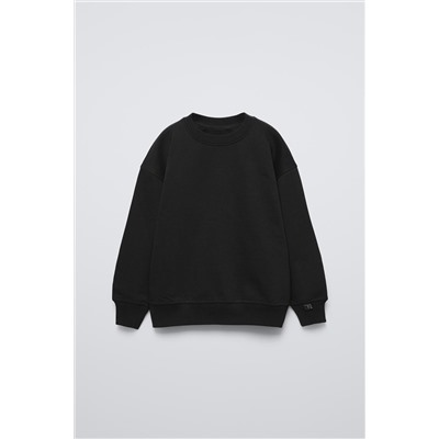 PLAIN HOODIE WITH EMBROIDERED DETAIL