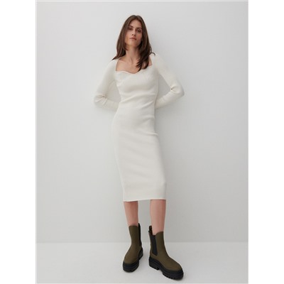 Strickkleid mit Gestreifter Struktur