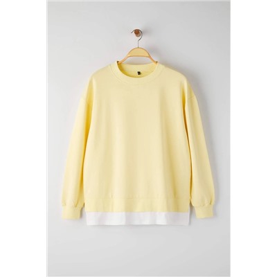 Sarı Alttan T-Shirt Çıkma Görünümlü İnce Örme Büyük Beden Sweatshirt TBBAW23AO00023