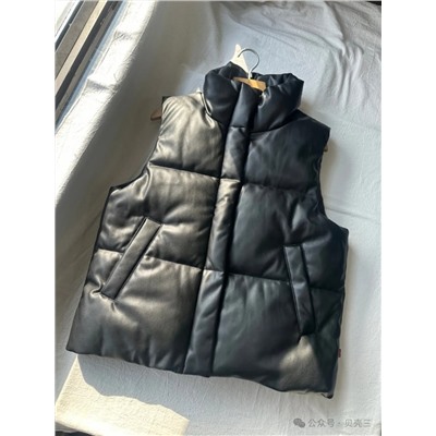 Короткая безрукавка/жилетка Levi*s
