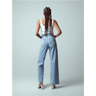 Jeans mit weitem Bein und Cut-outs an der Hüfte
