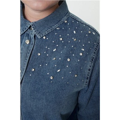 Açık Mavi Taşlı Büyük Beden Denim Gömlek TBBAW25AX00002
