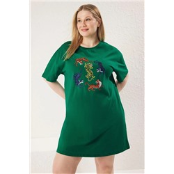 Yeşil Bisiklet Yaka Leopar Baskılı %100 Pamuk Örme Büyük Beden T-shirt Elbise TBBSS23AH00163