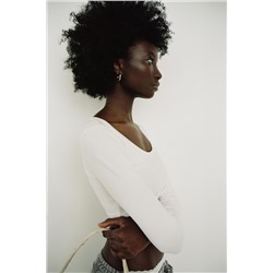 LONG SLEEVE RIBBED CROP TOP