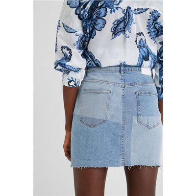 Falda corta vaquera paisley