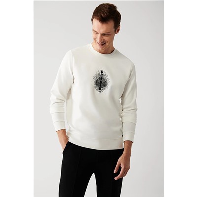 Avva Erkek Beyaz Interlok Kumaş Bisiklet Yaka Baskılı Standart Fit Normal Kesim Sweatshirt A32y1372 A32Y1372