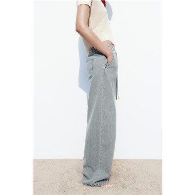 FEW ITEMS LEFT Z1975 HIGH-WAIST WIDE-LEG JOGGER JEANS