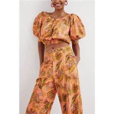 Blusa cropped tropical