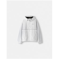 Lightweight hooded jacket