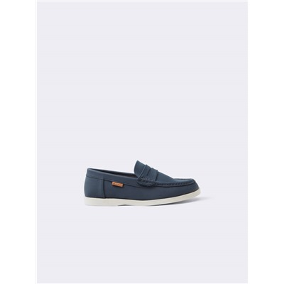 Penny strap deck shoes
