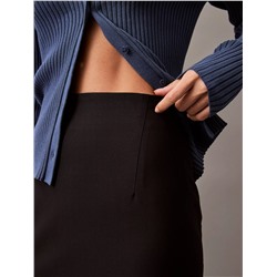 Refined Stretch Pencil Skirt