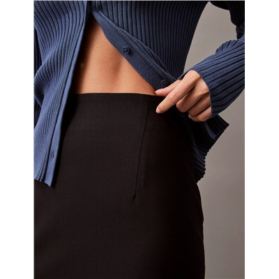Refined Stretch Pencil Skirt