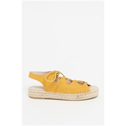 Alpargatas Beige y amarillo
