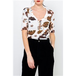 Camiseta Blanco y marrón