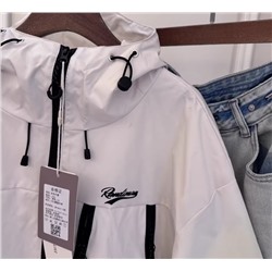 Куртка с капюшоном