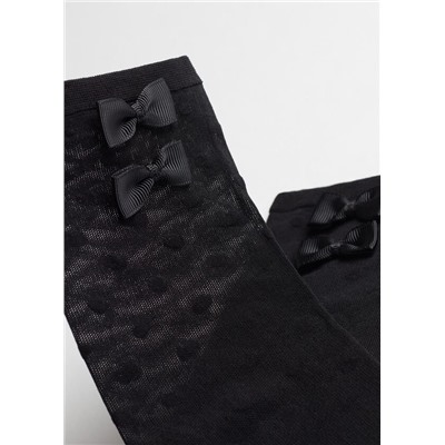 Kurze Socken aus getupftem Tüll mit Schleifen