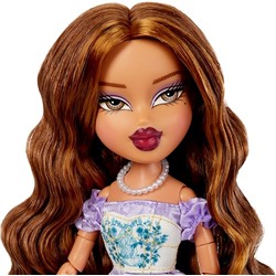 Bratz Goin’ Out! Yasmin Fashion Doll with Accessories