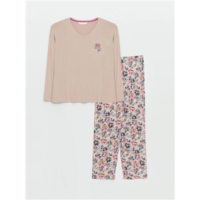 LC Waikiki V Yaka Çiçekli Uzun Kollu Kadın Pijama Takımı, LCW DREAM                                            
                                            V Yaka Çiçekli Uzun Kollu Kadın Pijama Takımı