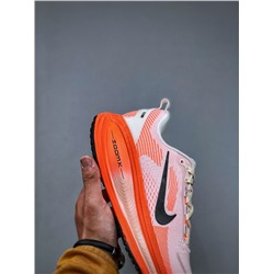 Кроссовки NIK*E Air Zoom Vomero 18