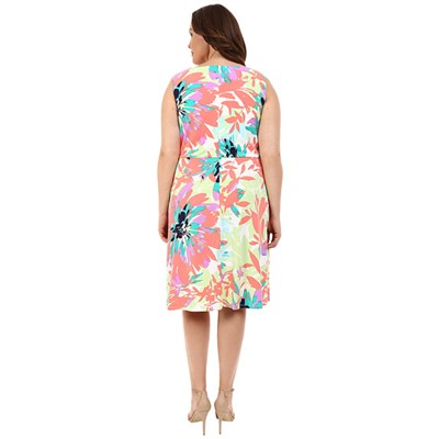 Plus Size Sun Filled Bloom Cascade Pleat