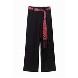 Pantalón con pañuelo cinturón