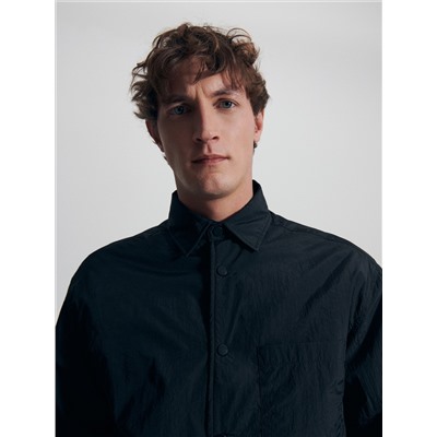Oversize-Hemd aus Funktionsstoff