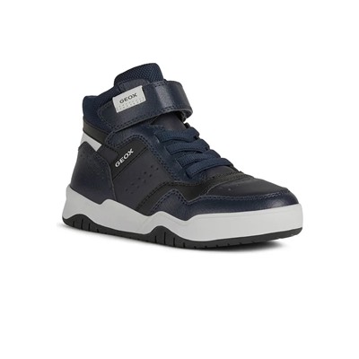 Sneakers in Dunkelblau