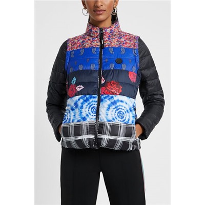 Chaqueta eco acolchada patch estampados