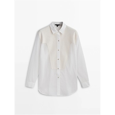 CAMISA SEMITRANSPARENTE DETALLE PECHERA